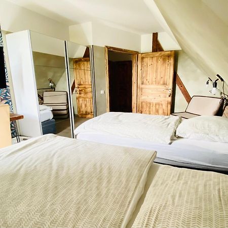 Phoenix Apartments - Monteurwohnung Mit Riesiger Parkflaeche Bielefeld Kültér fotó