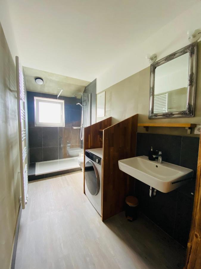 Phoenix Apartments - Monteurwohnung Mit Riesiger Parkflaeche Bielefeld Kültér fotó
