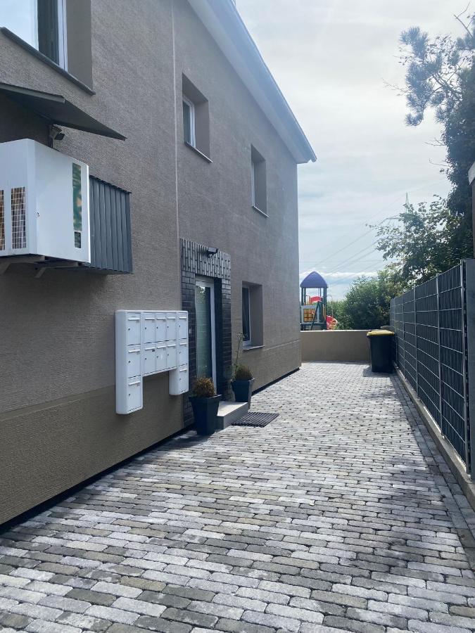 Phoenix Apartments - Monteurwohnung Mit Riesiger Parkflaeche Bielefeld Kültér fotó